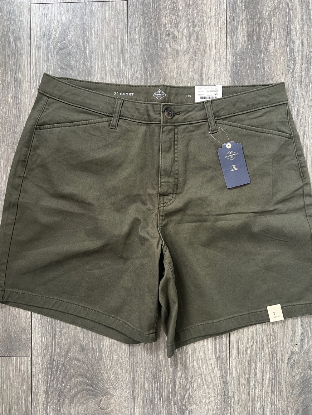 Women’s Olive Green 7" Short